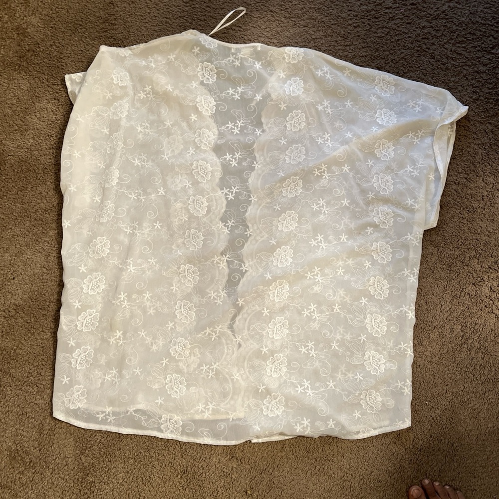 Elegant Cream Lace Women's Cardigan